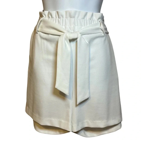 SABRINA|S Shorts with Tie-Knot Belt - Picture 1 of 9